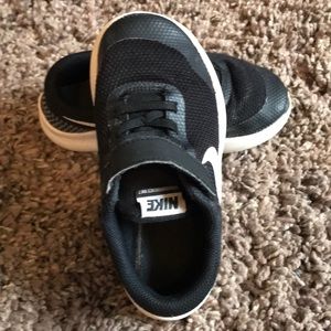 Toddler Boys Nike shoes, Size 11.5 c